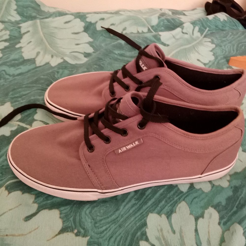 Air walk  sneakers Fabric Size 10.5